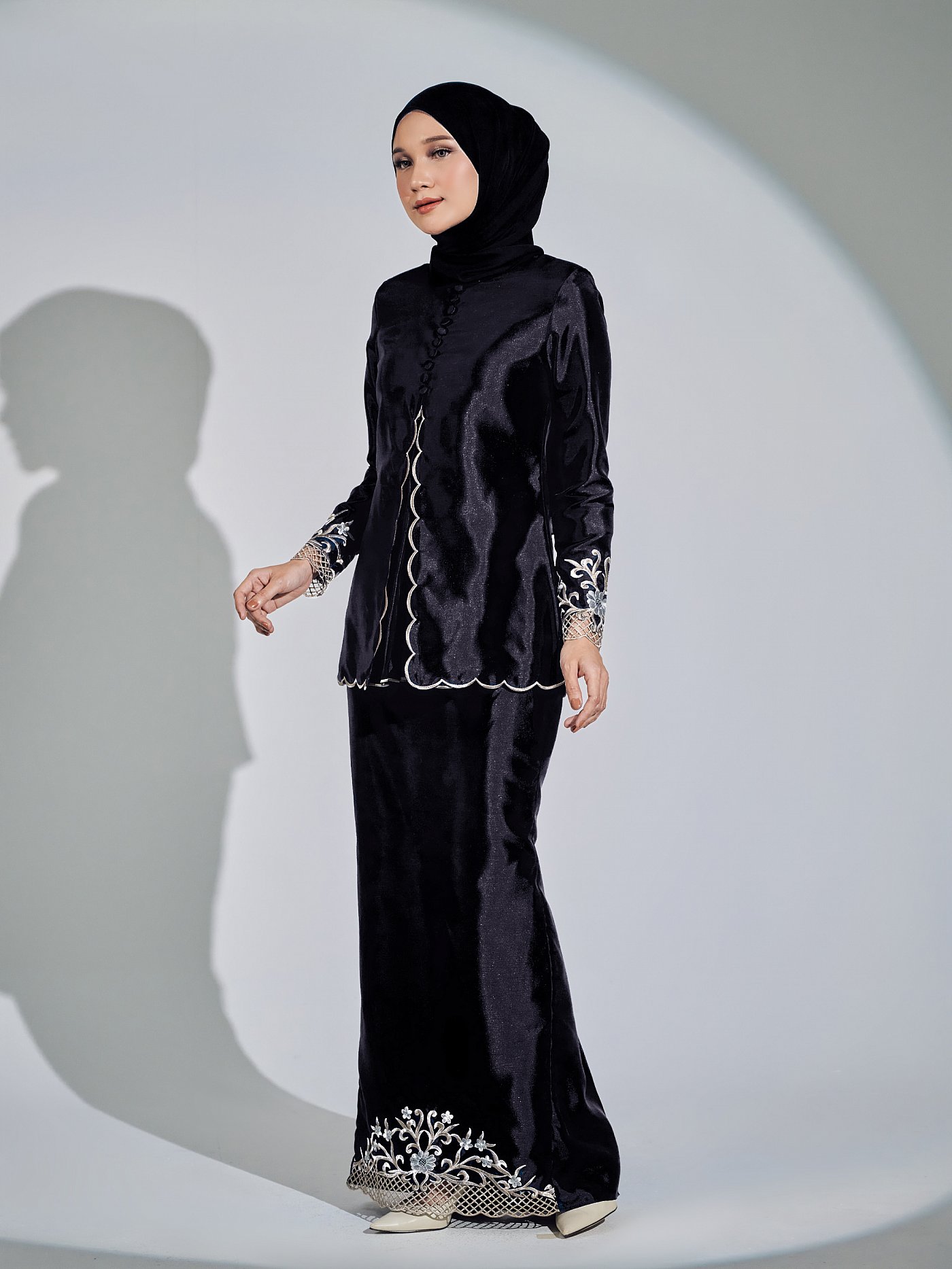 TIARA KURUNG - BLACK