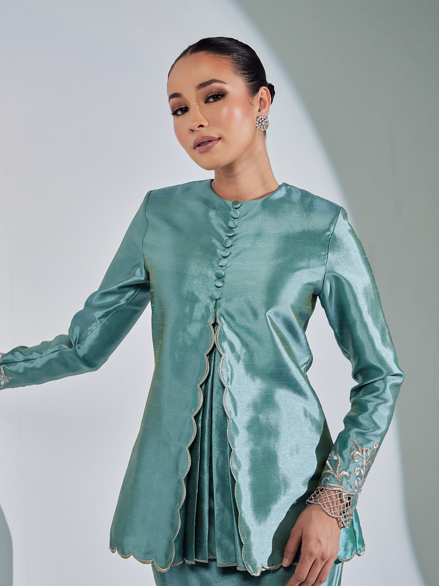 TIARA KURUNG - AQUAMARINE