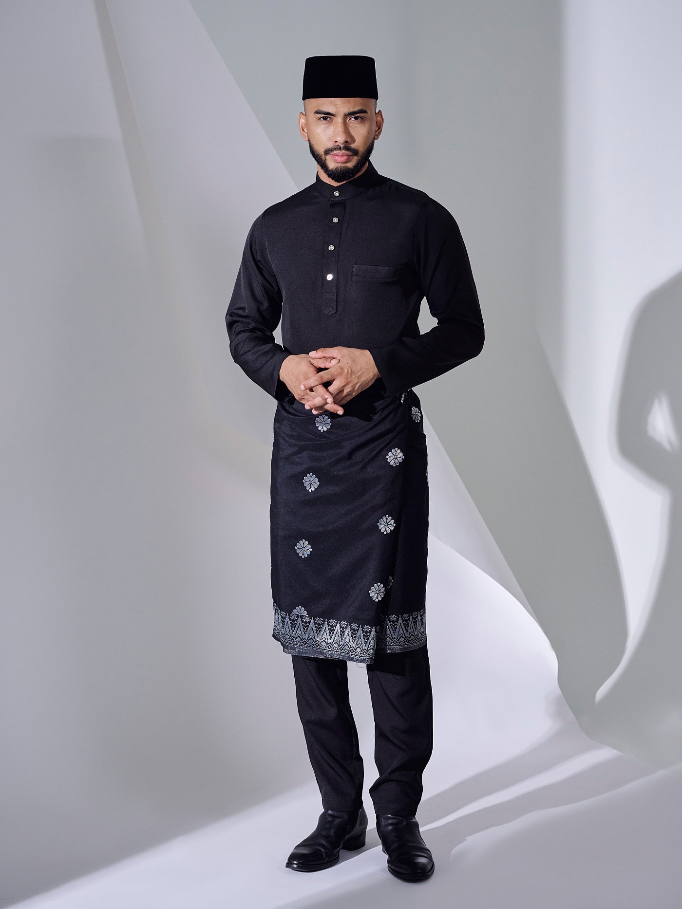 J.ARMANI EXCLUSIVE - BLACK