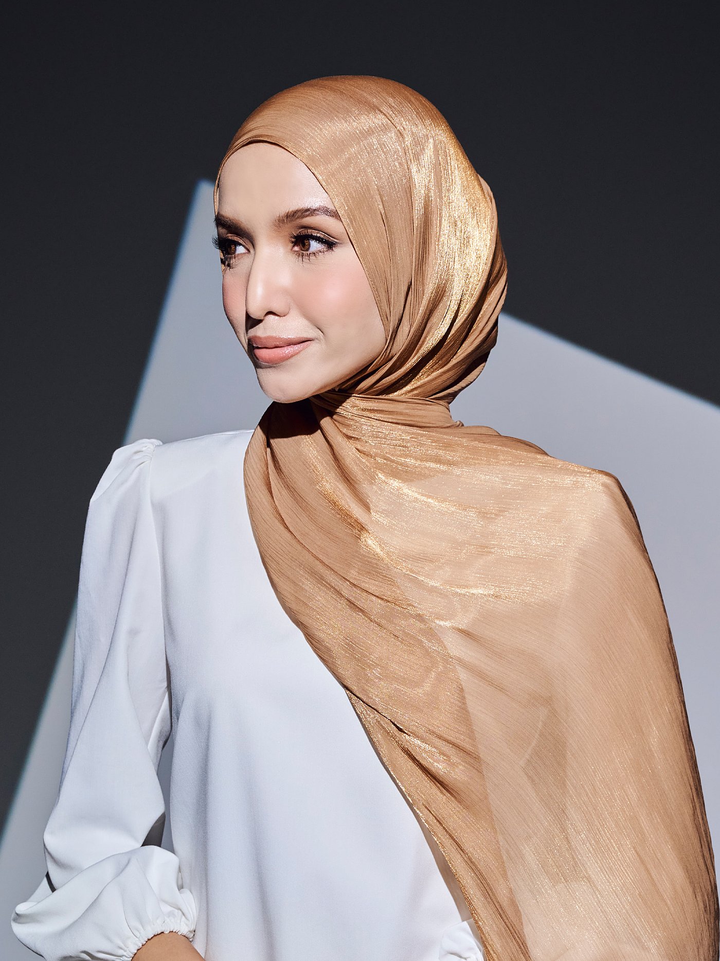 VIORA SHIMMER SHAWL - GOLD