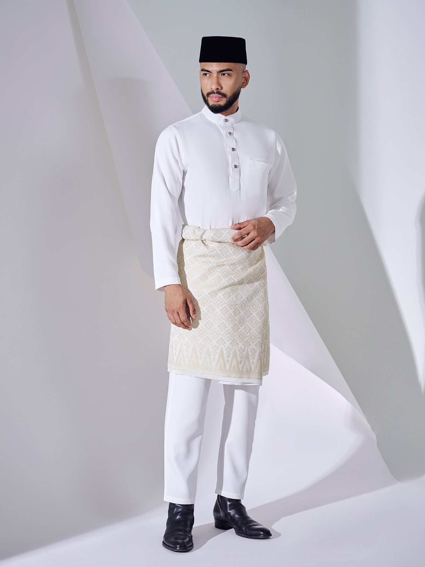 J.ARMANI EXCLUSIVE - OFF WHITE