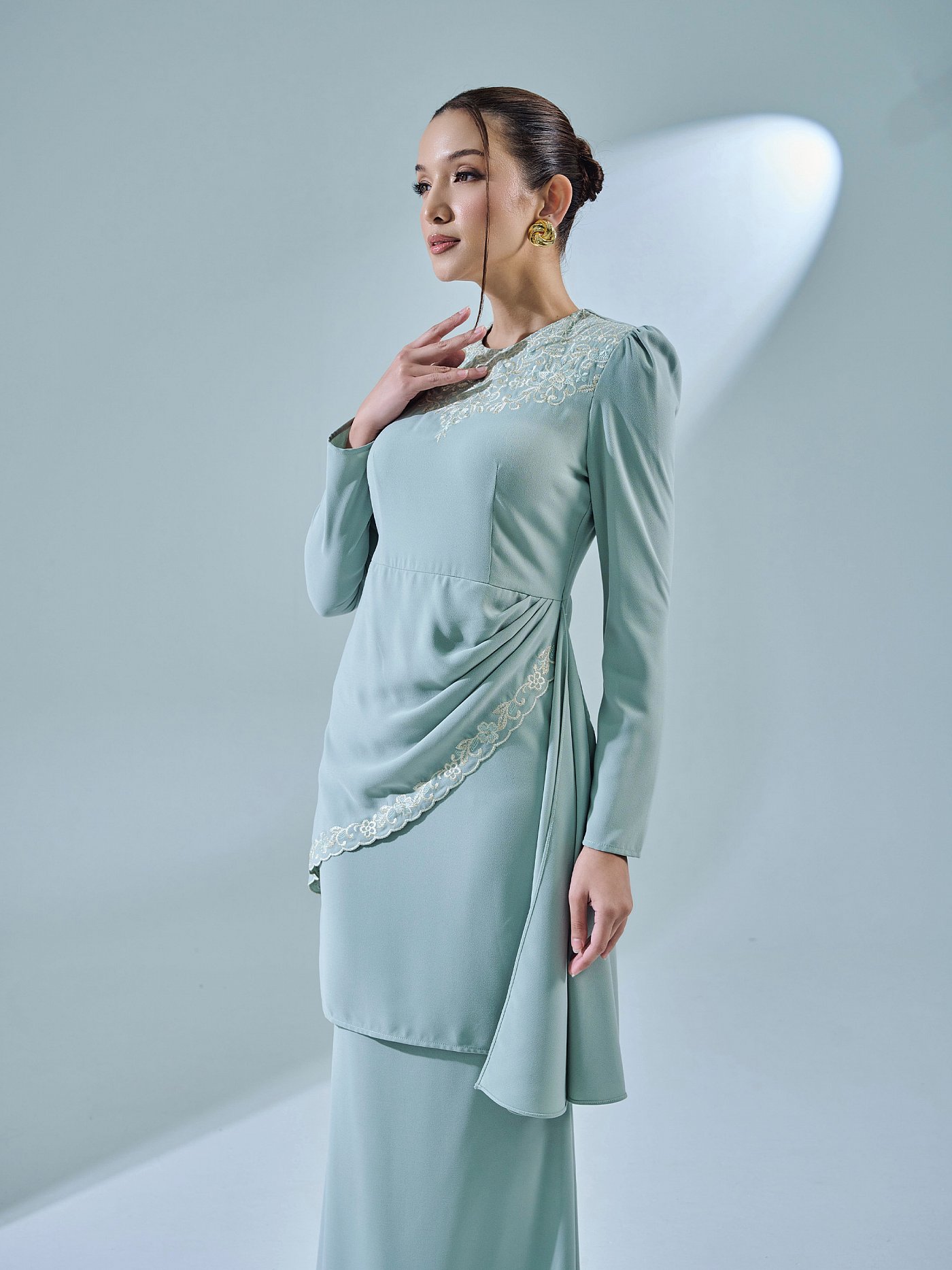 TIYANA KURUNG - SAGE GREEN