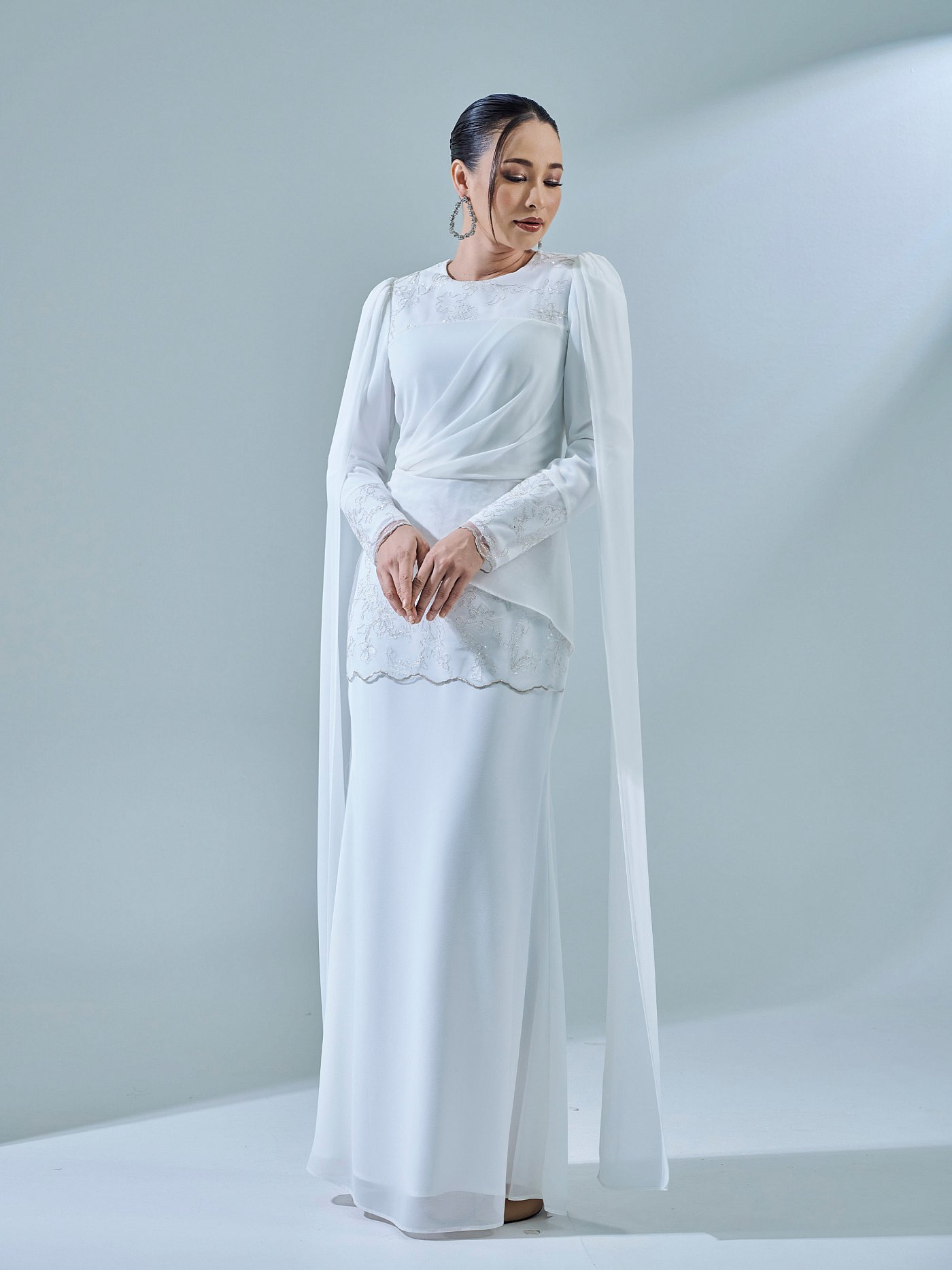 KESNIA DRESS - OFF WHITE