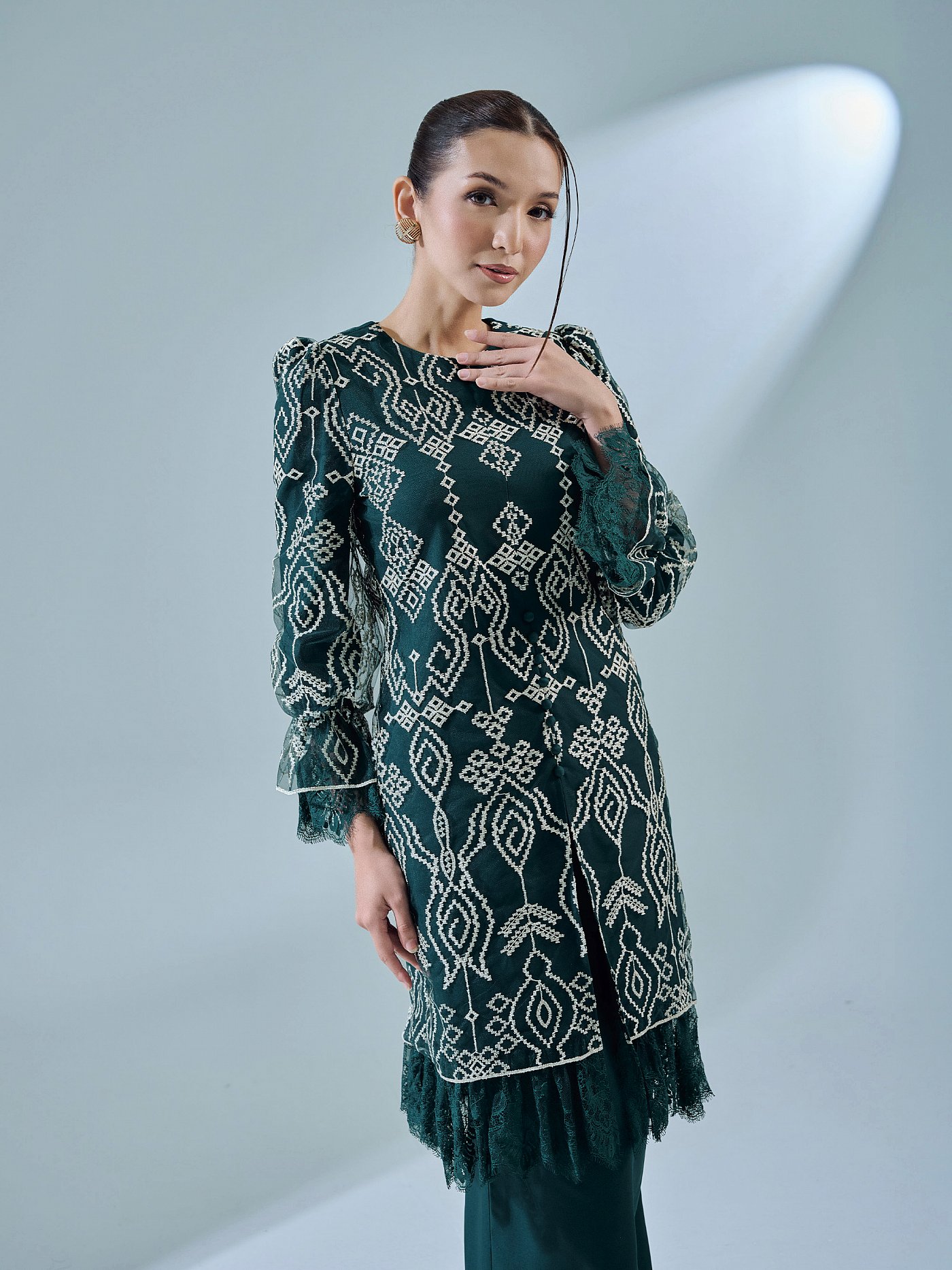 ESKARIA KURUNG - EMERALD