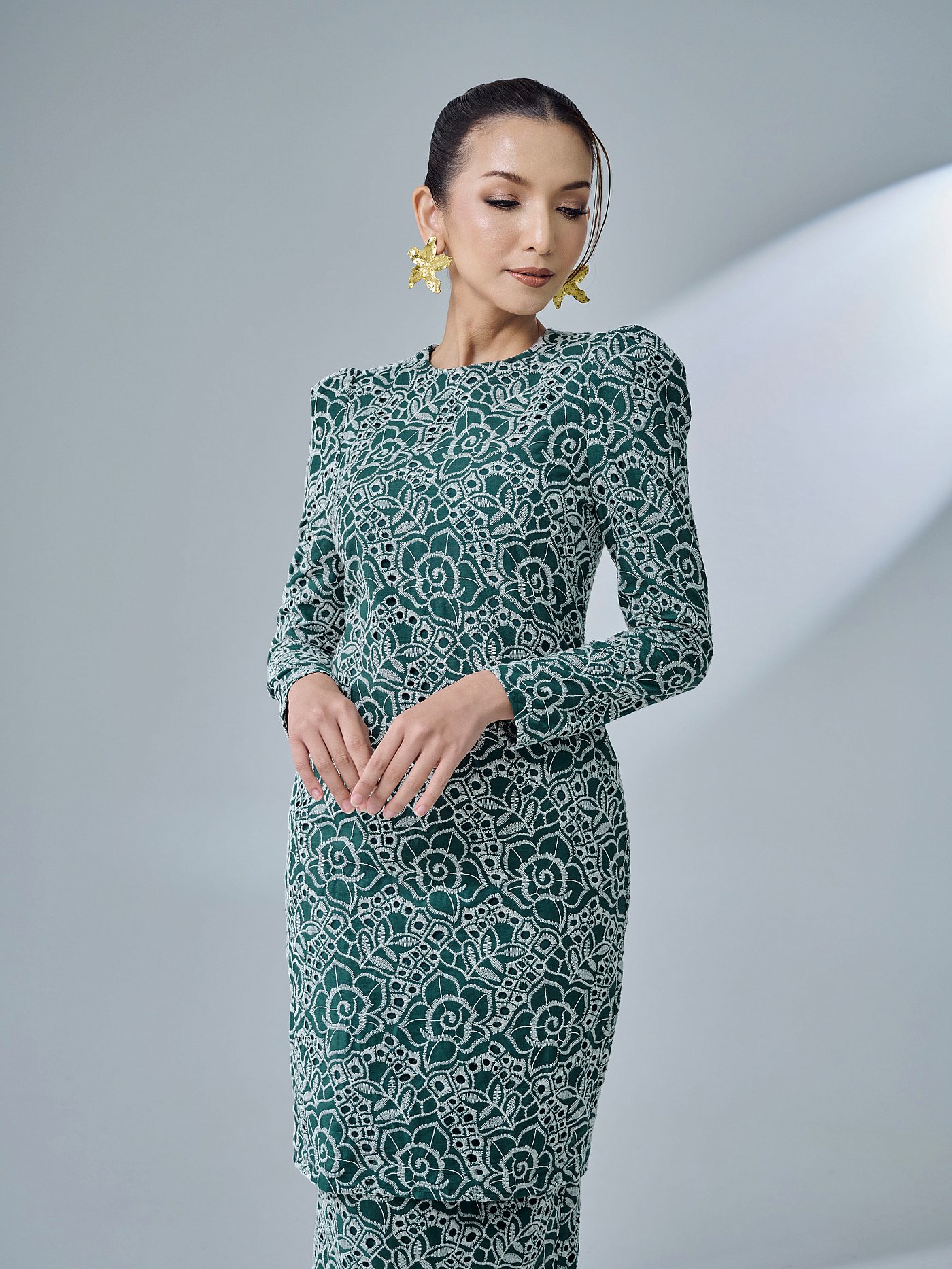 LAURYN KURUNG - EMERALD