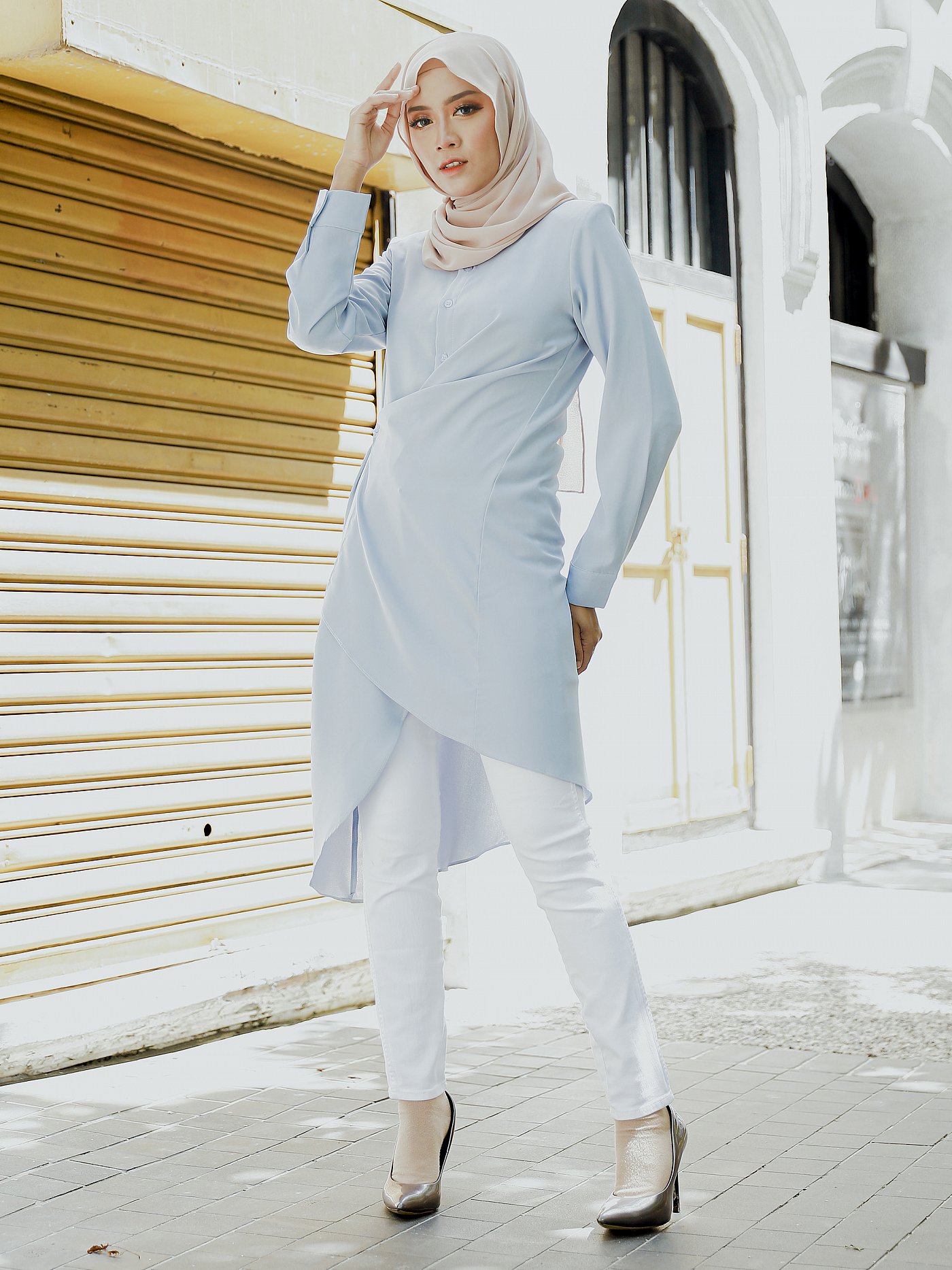 CAROL BLOUSE - DUSTY BLUE