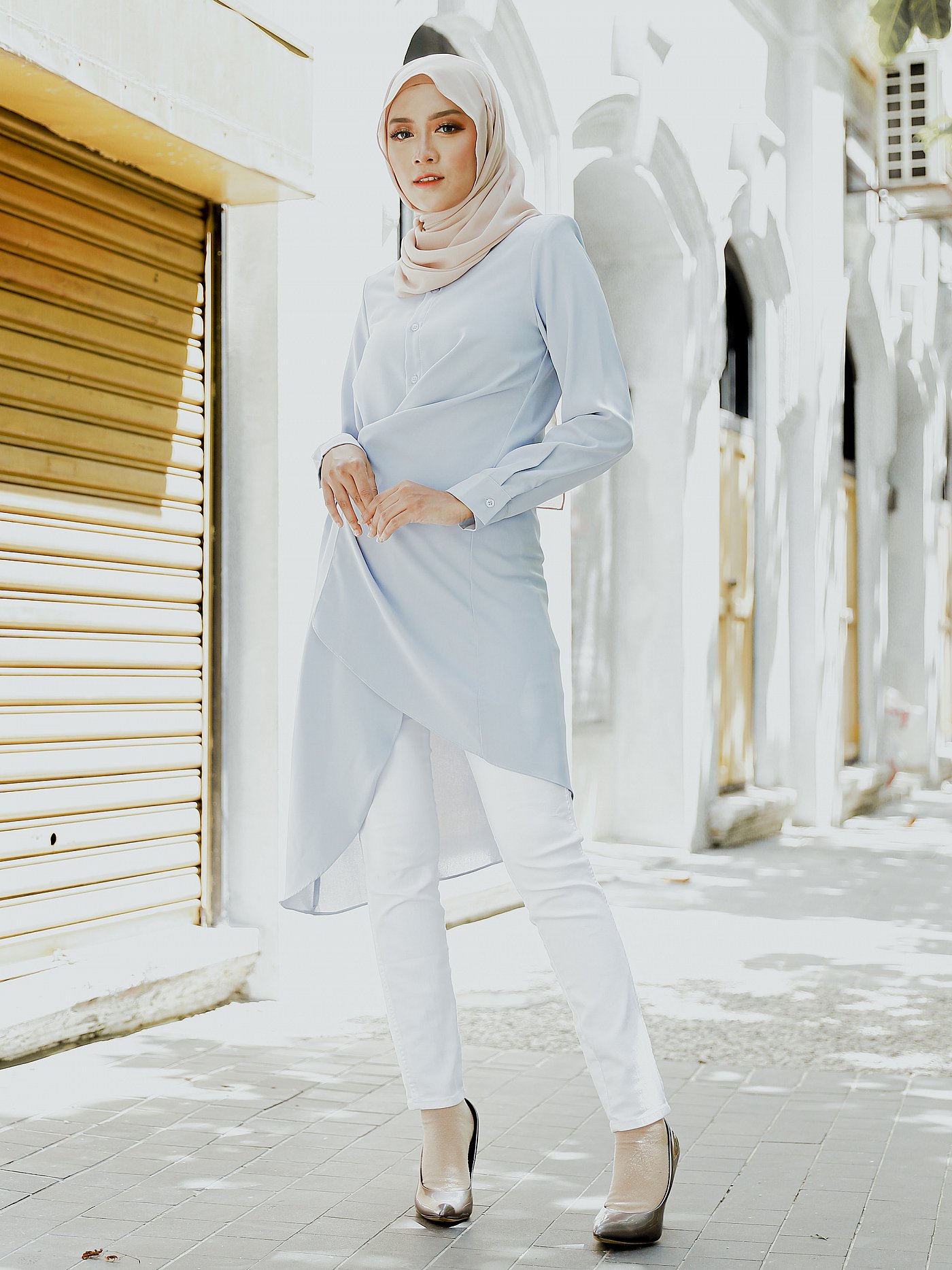 CAROL BLOUSE - DUSTY BLUE