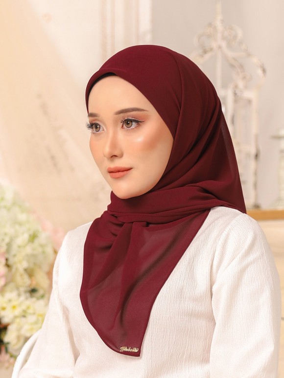 LEOLA SQUARE - MAROON LEOLA SQUARE - MAROON