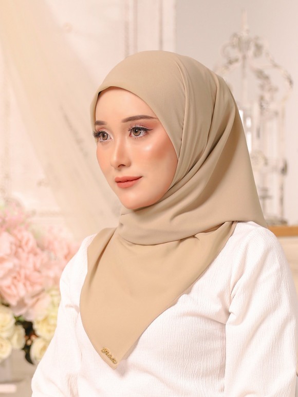 LEOLA SQUARE - NUDE BROWN LEOLA SQUARE - NUDE BROWN