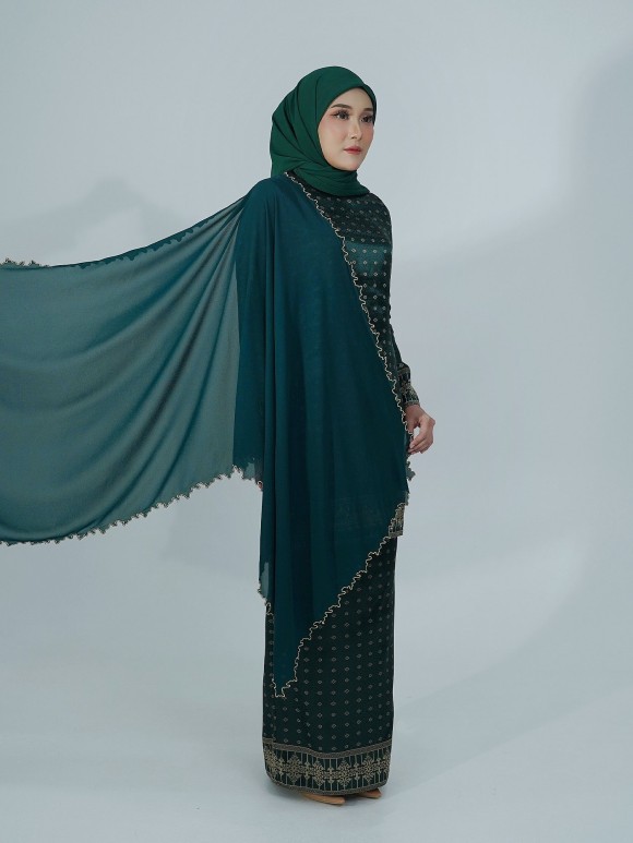 CLARA SELENDANG - EMERALD TEAL CLARA SELENDANG - EMERALD TEAL