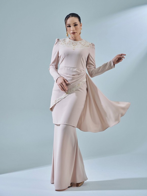TIYANA KURUNG - NUDE BROWN TIYANA KURUNG - NUDE BROWN