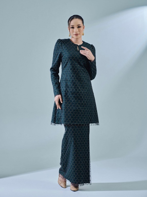 CELINA KURUNG - EMERALD CELINA KURUNG - EMERALD