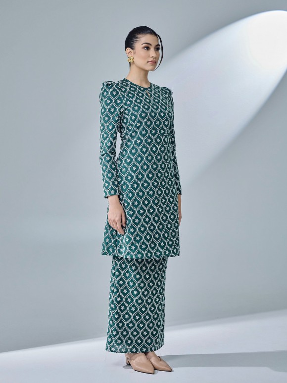 LEONA KURUNG - EMERALD LEONA KURUNG - EMERALD