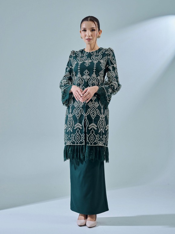 ESKARIA KURUNG - EMERALD ESKARIA KURUNG - EMERALD