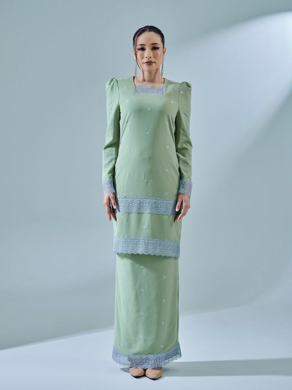 HELLYNA KURUNG - MAGARITA GREEN HELLYNA KURUNG - MAGARITA GREEN