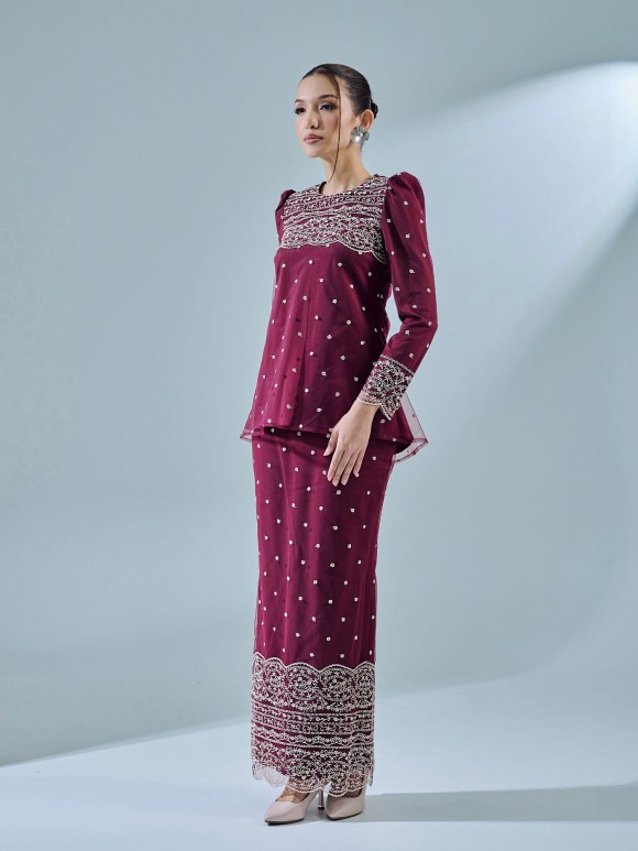 GIANA KURUNG - BURGUNDY GIANA KURUNG - BURGUNDY