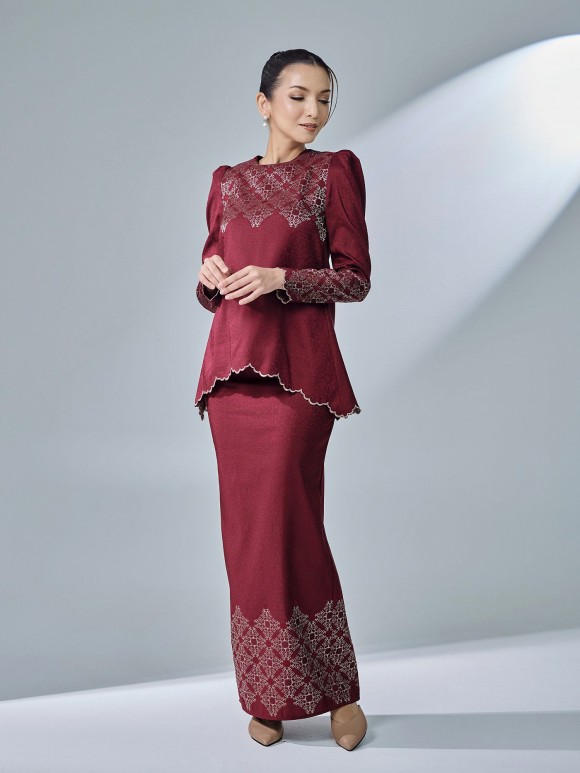 WARDAH KURUNG - MAROON WARDAH KURUNG - MAROON