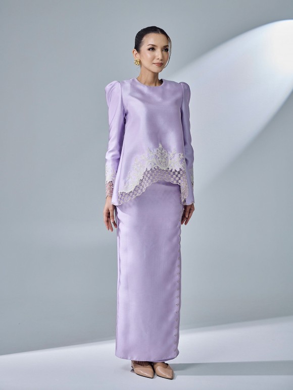 ESTIRA KURUNG - PASTEL LILAC ESTIRA KURUNG - PASTEL LILAC