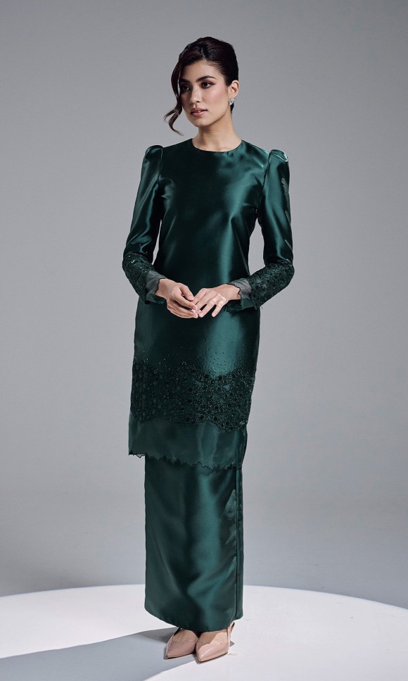 ESTERINA KURUNG - DARK EMERALD ESTERINA KURUNG - DARK EMERALD