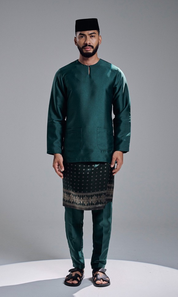 AZRAVI BAJU MELAYU - DARK GREEN AZRAVI BAJU MELAYU - DARK GREEN