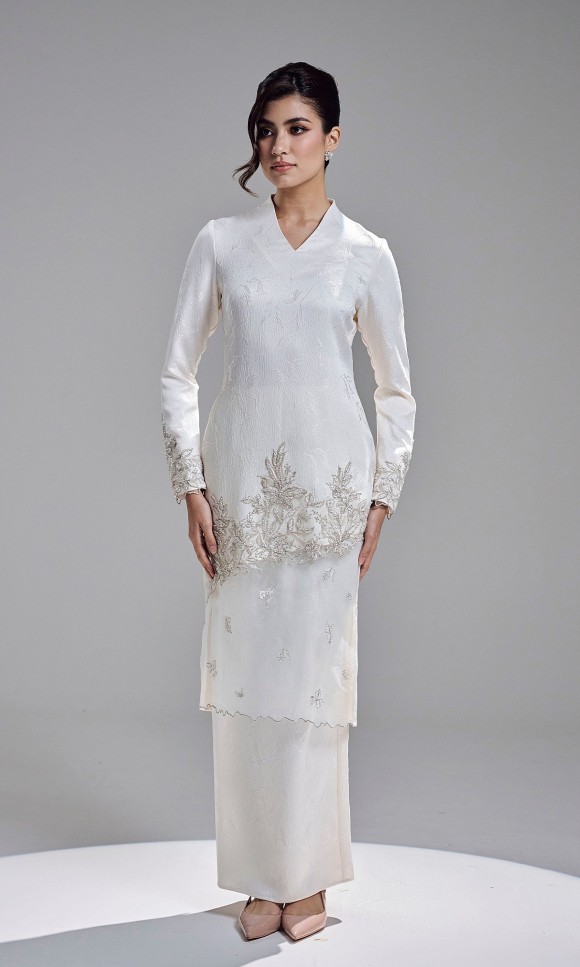 ESVARIA KURUNG - IVORY ESVARIA KURUNG - IVORY