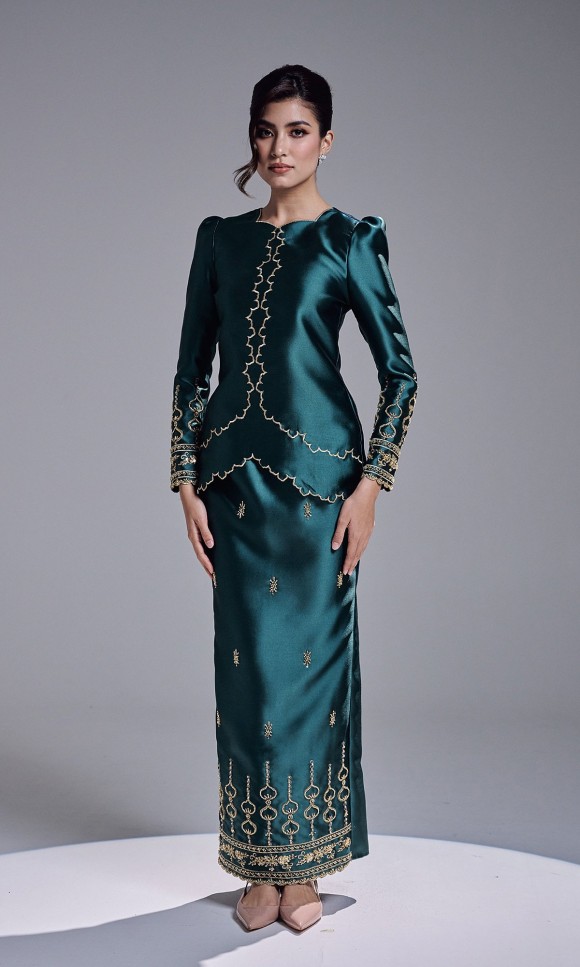 MISTELLA KURUNG - DARK EMERALD MISTELLA KURUNG - DARK EMERALD