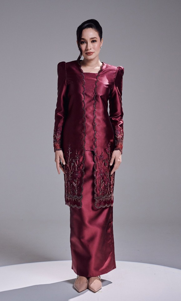 HAATIYA KURUNG - BURGUNDY HAATIYA KURUNG - BURGUNDY