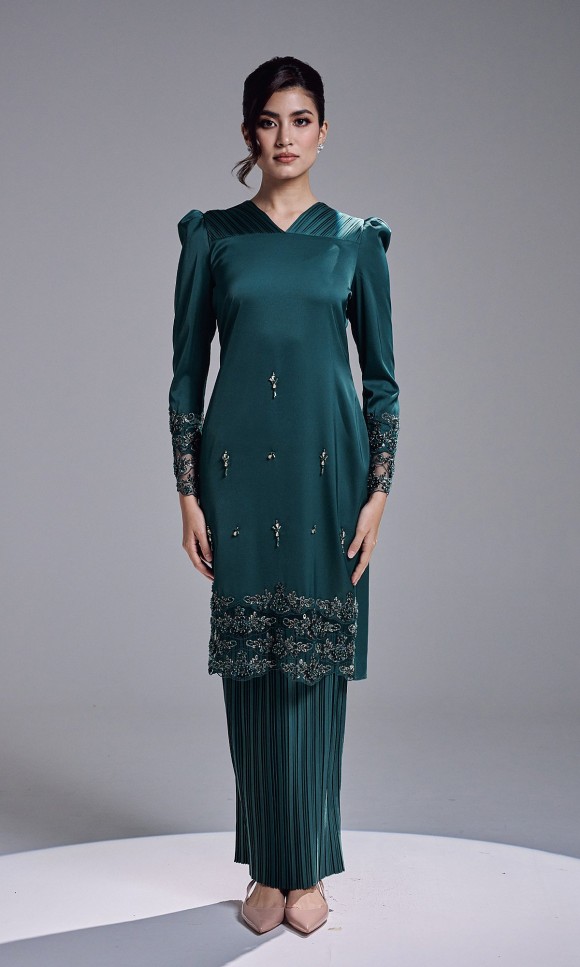 LUNAYA KURUNG - EMERALD TEAL LUNAYA KURUNG - EMERALD TEAL