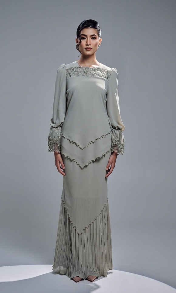 RAISHA KURUNG - GEORGIAN GREEN RAISHA KURUNG - GEORGIAN GREEN