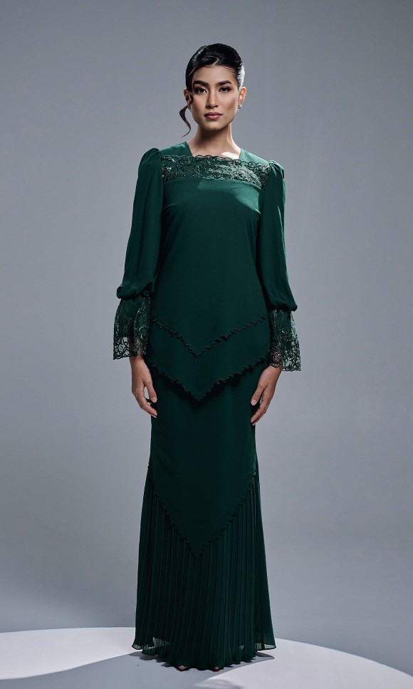 RAISHA KURUNG - EMERALD RAISHA KURUNG - EMERALD