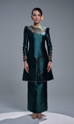 DARIYA KURUNG - EMERALD DARIYA KURUNG - EMERALD