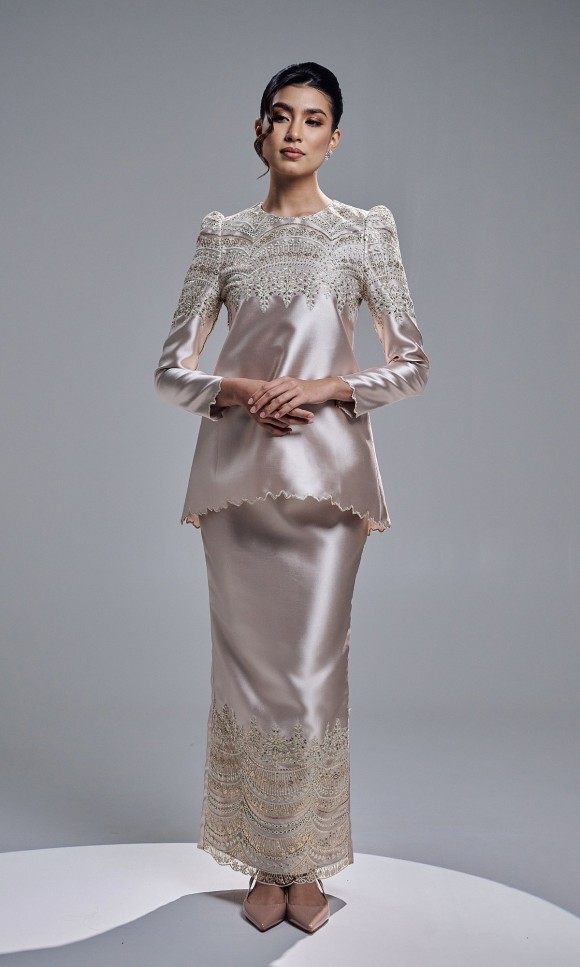 GLORIA KURUNG - CHAMPAGNE GLORIA KURUNG - CHAMPAGNE