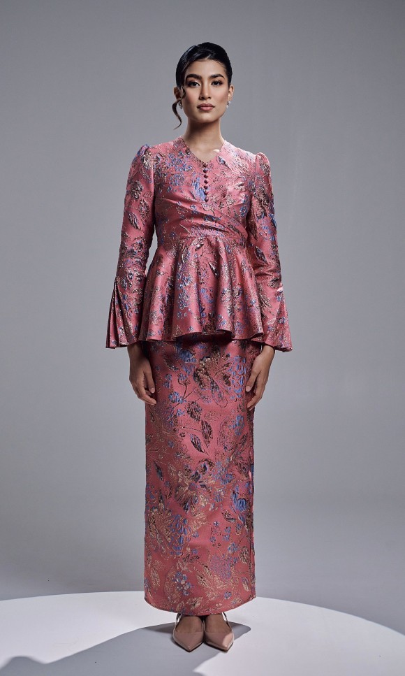 LUNA KURUNG - CORAL LUNA KURUNG - CORAL