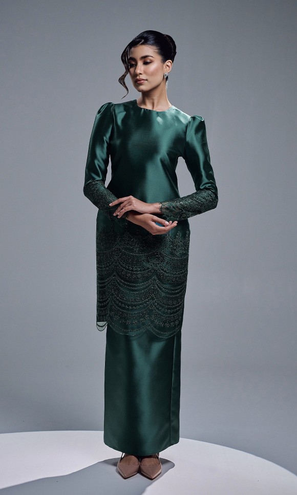 DAHLIA KURUNG - EMERALD DAHLIA KURUNG - EMERALD