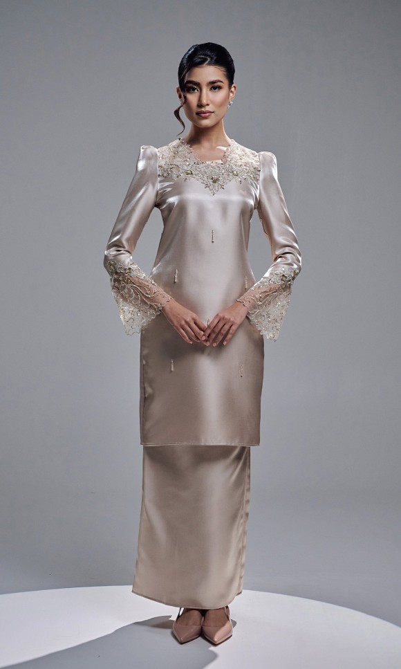 THALINA KURUNG - CHAMPAGNE THALINA KURUNG - CHAMPAGNE