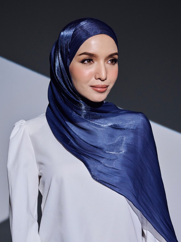 VIORA SHIMMER SHAWL - NAVY VIORA SHIMMER SHAWL - NAVY