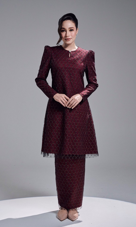 CELINE KURUNG - MAROON CELINE KURUNG - MAROON