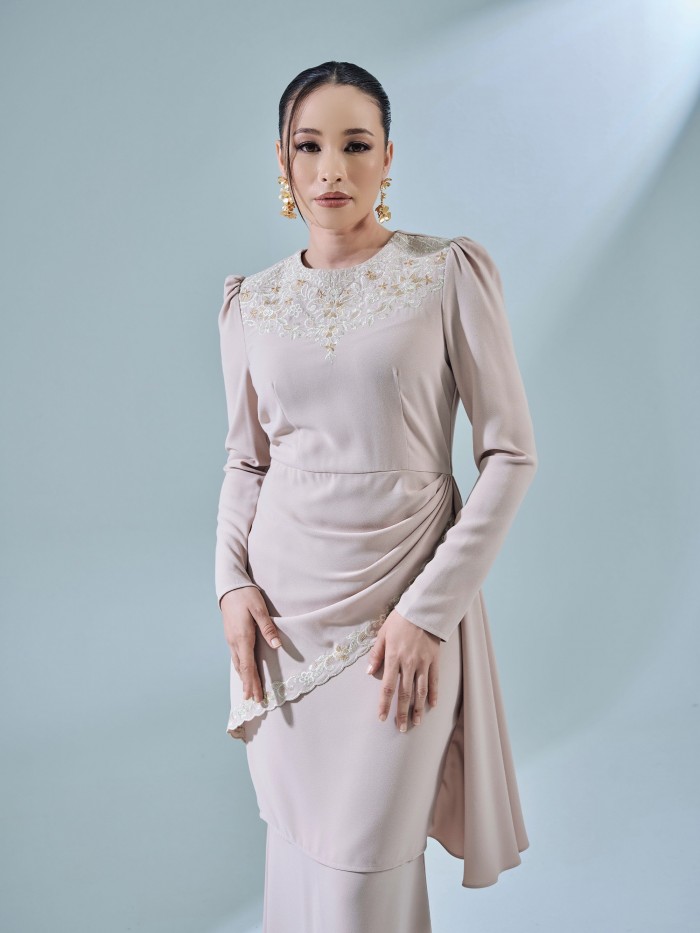 TIYANA KURUNG - NUDE BROWN