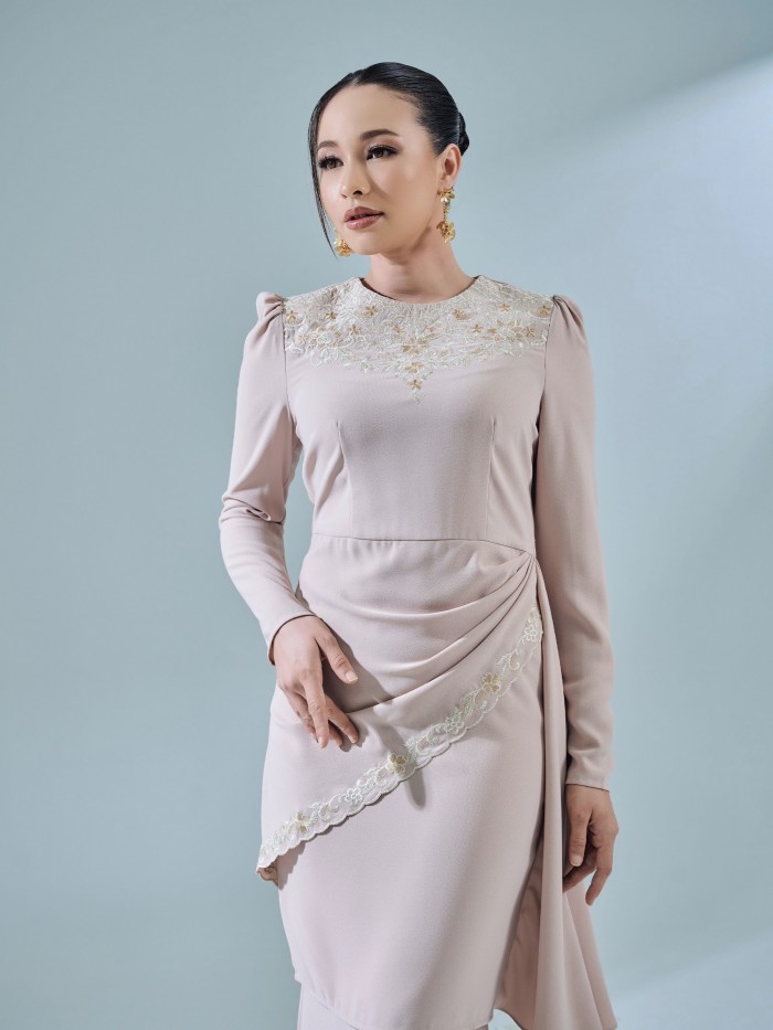 TIYANA KURUNG - NUDE BROWN