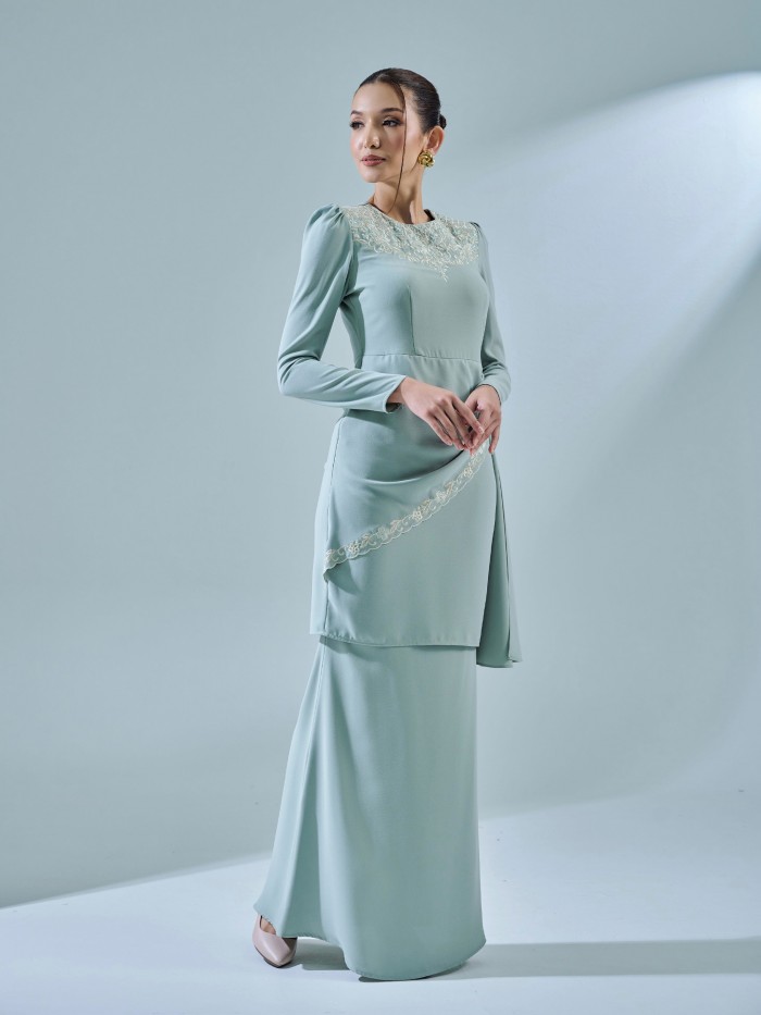 TIYANA KURUNG - SAGE GREEN