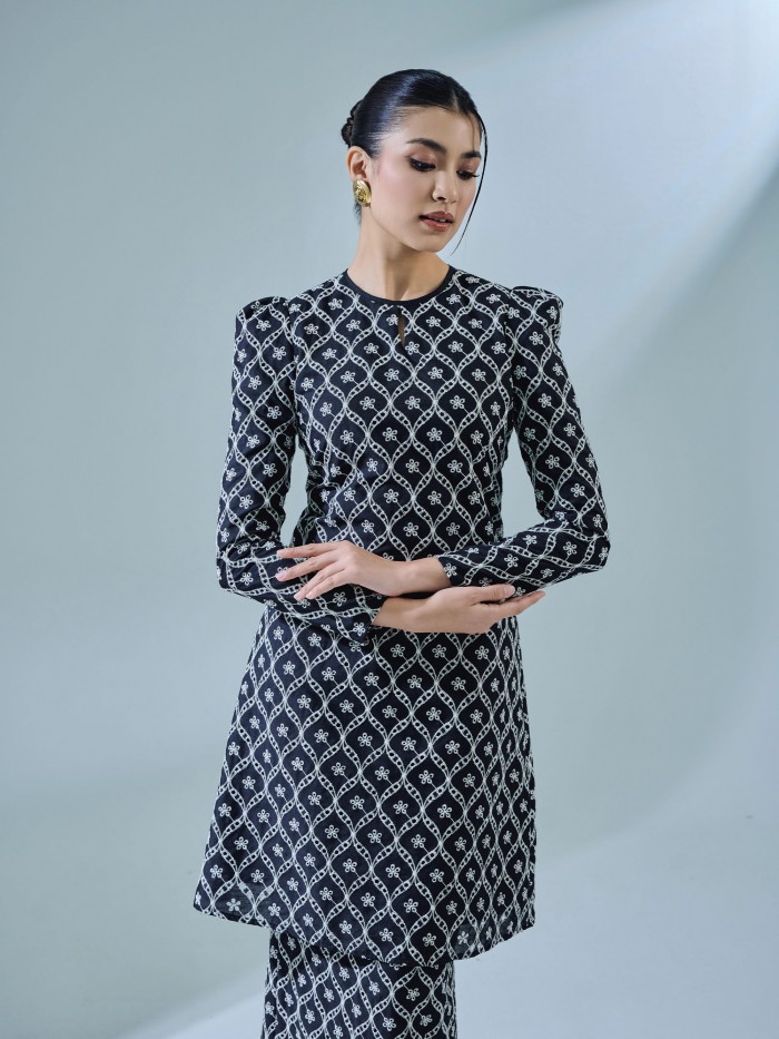 LEONA KURUNG - BLACK