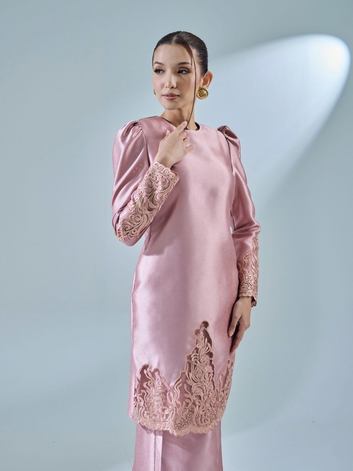 RATNAA KURUNG - CORAL PINK