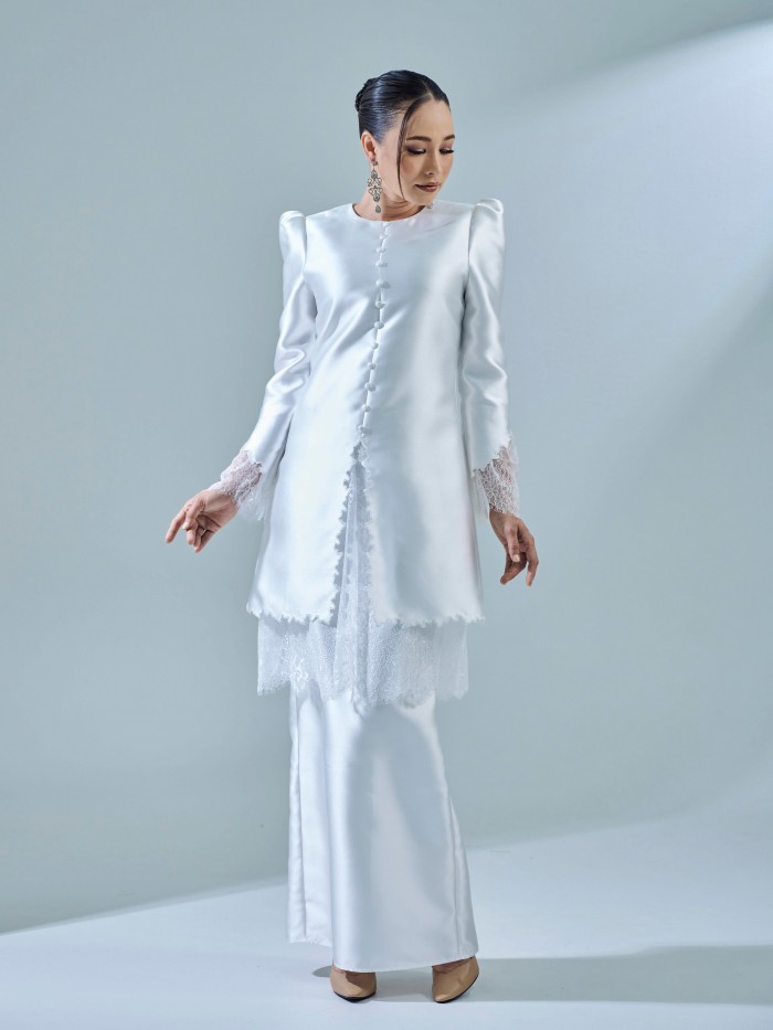 EVELIN KURUNG - OFF WHITE