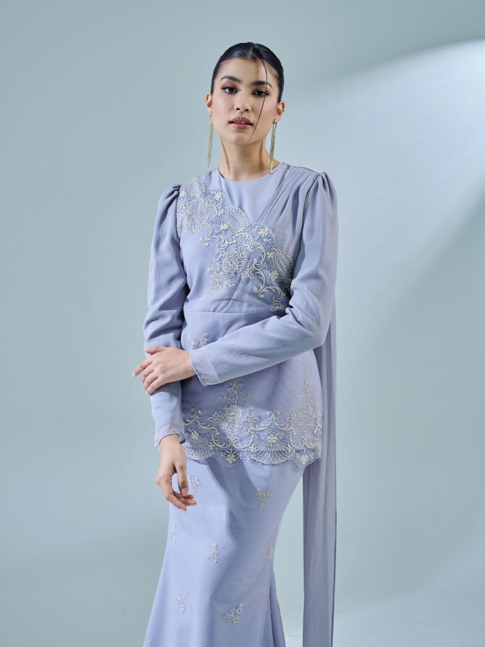 KAREENA KURUNG - SILVER GREY