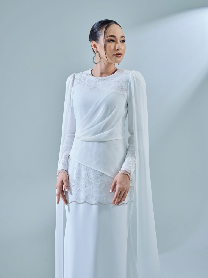 KESNIA DRESS - OFF WHITE