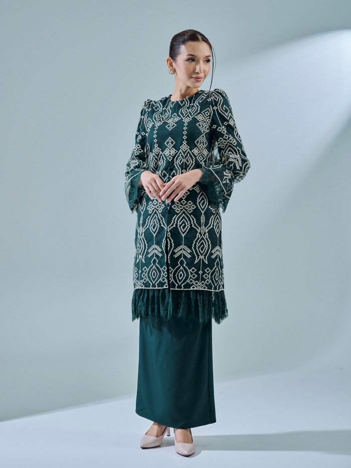 ESKARIA KURUNG - EMERALD