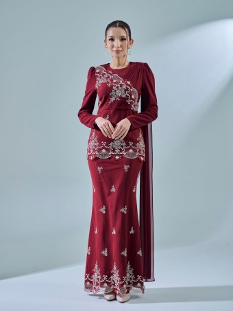 KAREENA KURUNG - MAROON