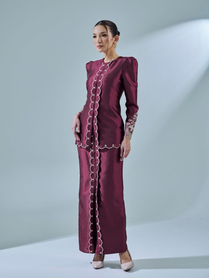 ESTINY KURUNG - MAROON WINE