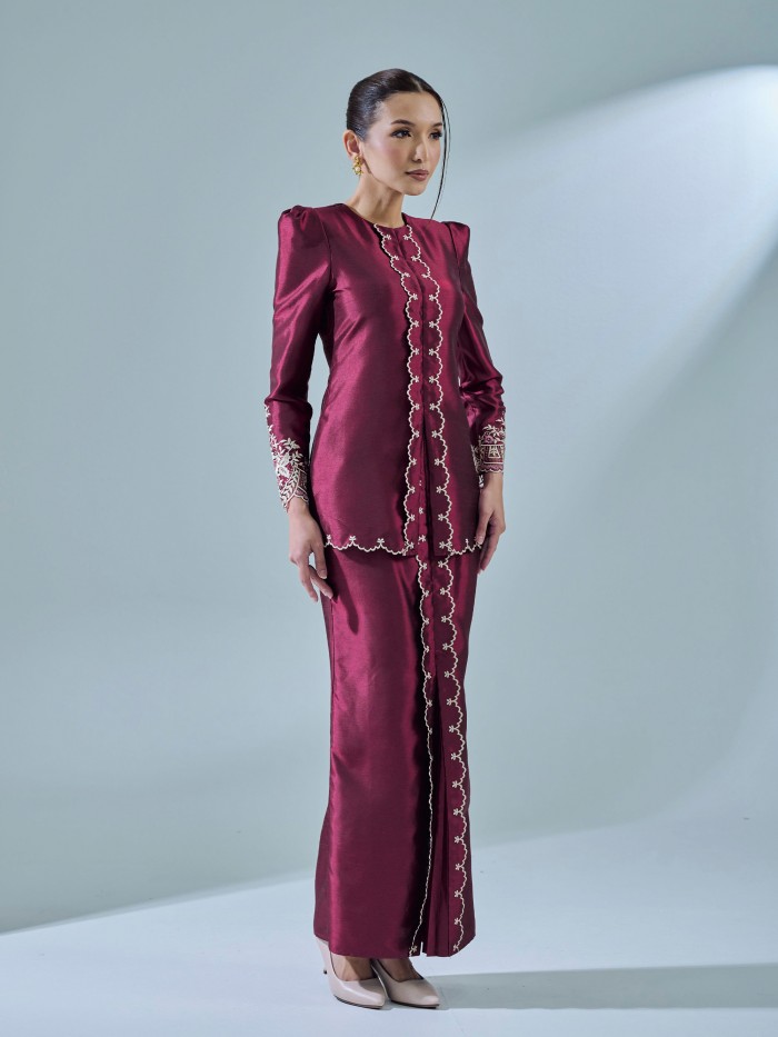 ESTINY KURUNG - MAROON WINE