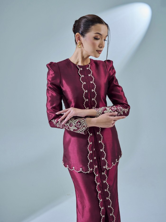 ESTINY KURUNG - MAROON WINE